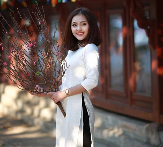 ‘Không thể rời mắt’ trước nhan sắc của hotgirl mê tuyển Hàn Quốc