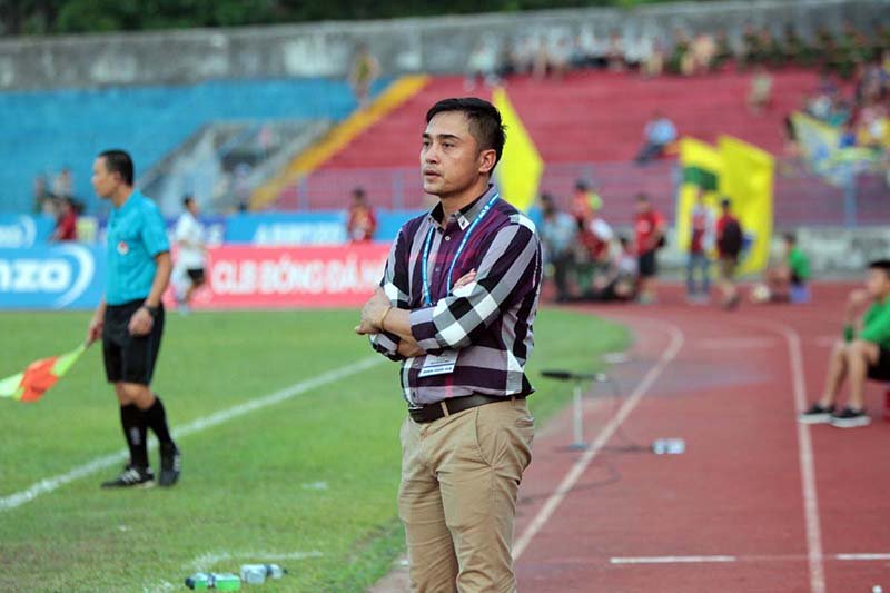 Tiến Dũng bắt chính, FLC Thanh Hoá thắng trận thứ 4 liên tiếp