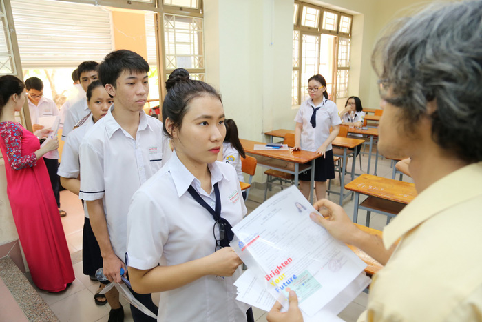Gần 350.000 thí sinh dự thi bài khoa học tự nhiên
