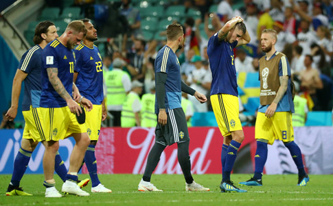 Tuyển thủ Thụy Điển bị dọa giết vì pha phạm lỗi dẫn đến thua tuyển Đức