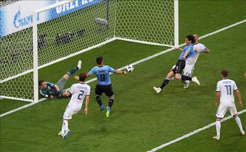 HLV Uruguay nói gì sau màn vùi dập chủ nhà Nga?