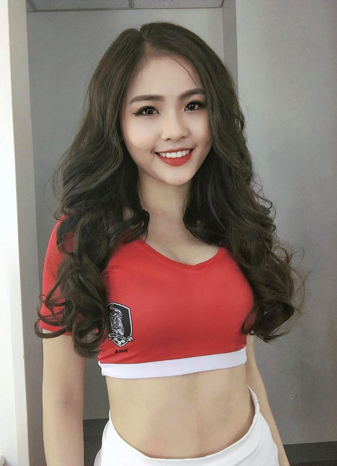 Nhan sắc ngọt ngào của hot girl Hà Tĩnh đại diện tuyển Hàn Quốc