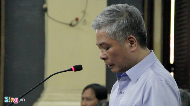Cựu Phó thống đốc Ngân hàng Đặng Thanh Bình nghẹn ngào tự bào chữa