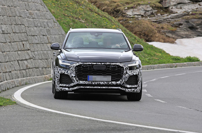 Audi sắp ra mắt SUV mạnh hơn cả siêu xe