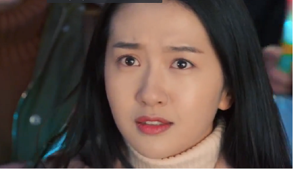 Không hiểu sao giây phút đó, tôi lại gật đầu thừa nhận những dòng tin nhắn ấy là của mình