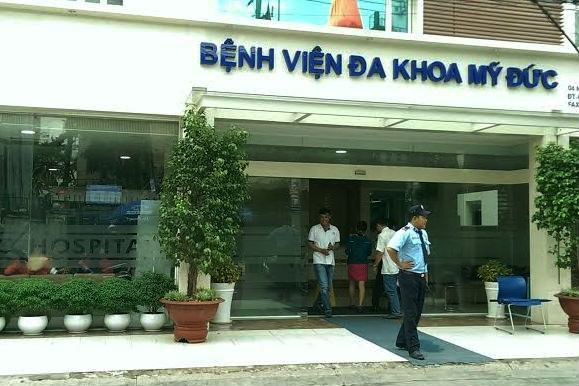 Bé trai được CSGT vượt rừng người đi cấp cứu giờ ra sao?