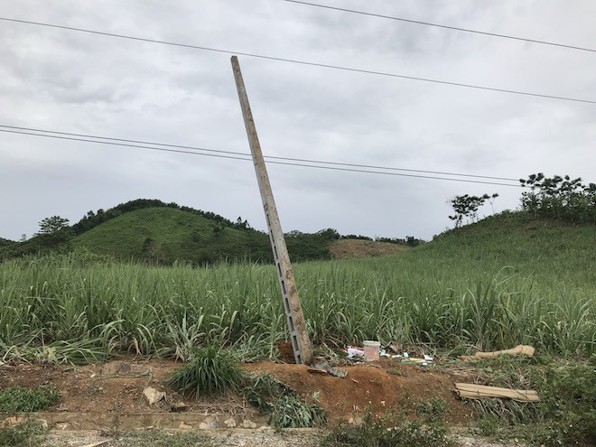 Vụ 4 người trồng cột điện tử vong: Khoảnh khắc 7 người bị hất văng sau tiếng rẹt rẹt