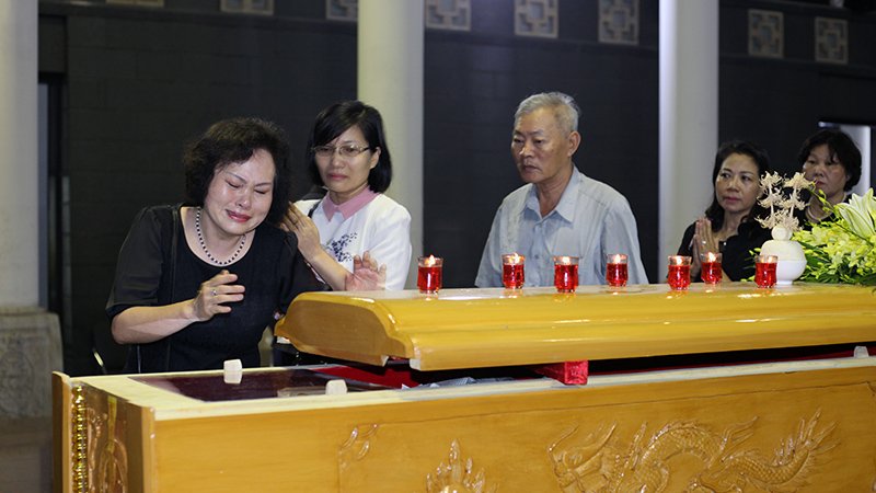 Ngàn người thương tiếc tiễn đưa giáo sư Phan Huy Lê