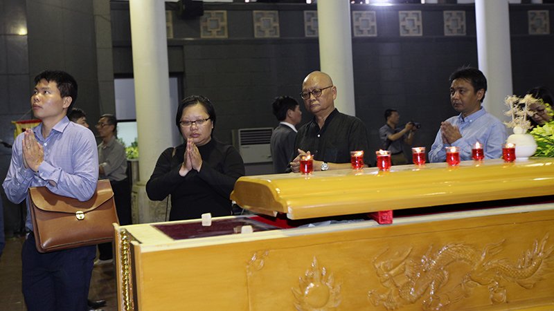 Ngàn người thương tiếc tiễn đưa giáo sư Phan Huy Lê