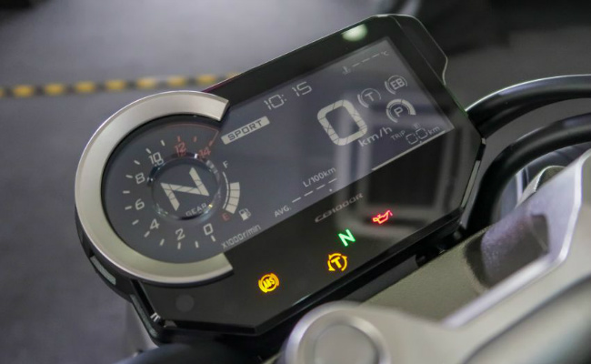 2018 Honda CB1000R tại Malaysia rẻ hơn 40 triệu đồng ở Việt Nam 2018 Honda CB1000R tại Malaysia rẻ hơn 40 triệu đồng ở Việt Nam