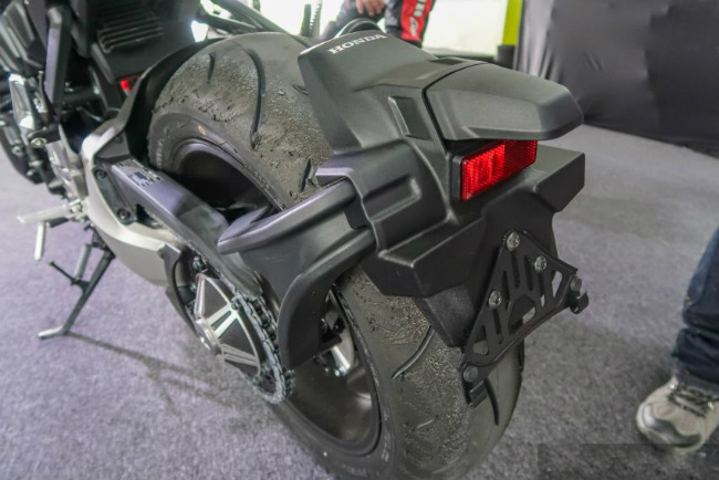 2018 Honda CB1000R tại Malaysia rẻ hơn 40 triệu đồng ở Việt Nam 2018 Honda CB1000R tại Malaysia rẻ hơn 40 triệu đồng ở Việt Nam