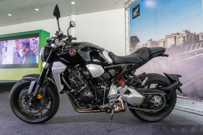 2018 Honda CB1000R tại Malaysia rẻ hơn 40 triệu đồng ở Việt Nam 2018 Honda CB1000R tại Malaysia rẻ hơn 40 triệu đồng ở Việt Nam