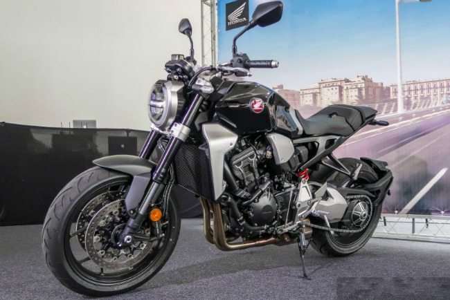 2018 Honda CB1000R tại Malaysia rẻ hơn 40 triệu đồng ở Việt Nam 2018 Honda CB1000R tại Malaysia rẻ hơn 40 triệu đồng ở Việt Nam
