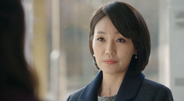 Trong khi nhà gái nườm nượp trao vàng cưới cho cô dâu thì bố mẹ chồng tôi ngồi im uống nước như chẳng biết gì