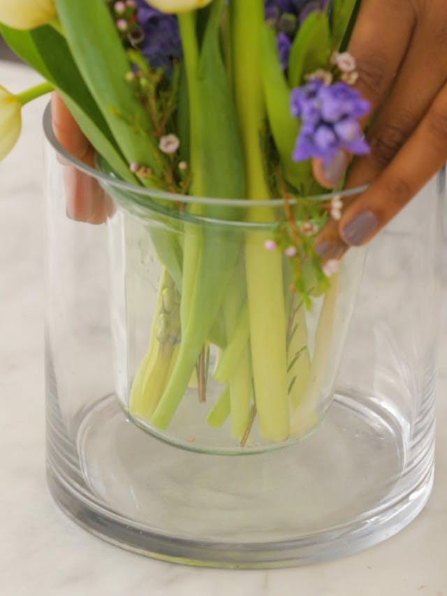 5 bước đơn giản giúp hoa được tươi lâu hơn và đẹp hơn sau khi cắm