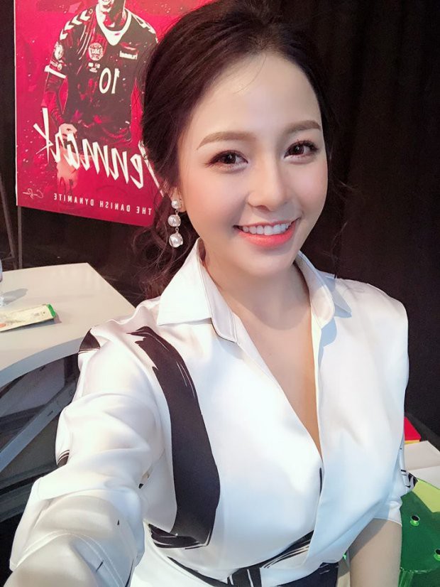 Hot girl Trâm Anh: Thật thà trên sóng truyền hình là tự sát