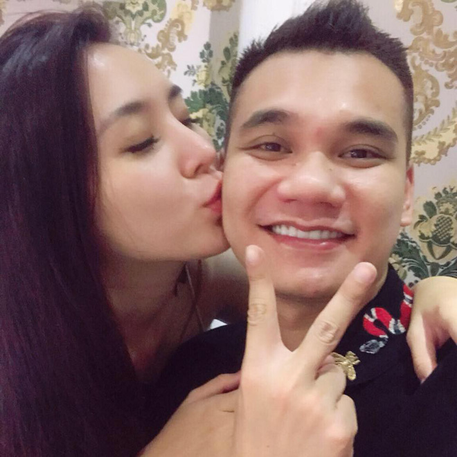 3 tháng sau đám cưới, Khắc Việt công khai giấy chứng nhận kết hôn nhưng điều này lại được chú ý hơn cả! 3 tháng sau đám cưới, Khắc Việt công khai giấy chứng nhận kết hôn nhưng điều này lại được chú ý hơn cả!