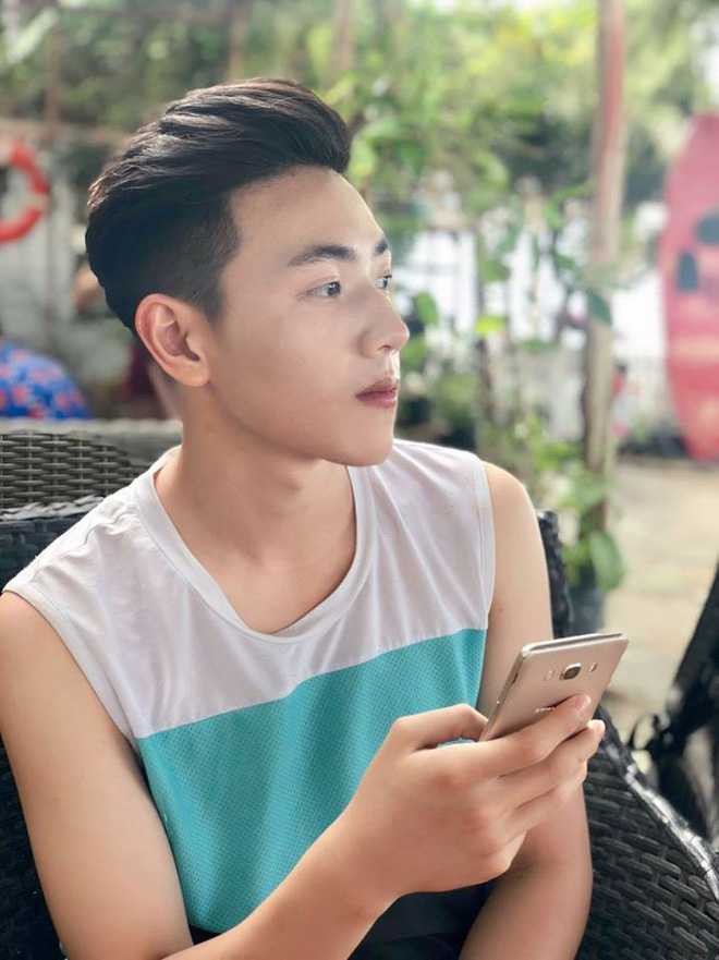 Nam thần góc nghiêng 10X An Giang: Cao 1m80, vừa thi xong THPT quốc gia và vẫn còn F.A