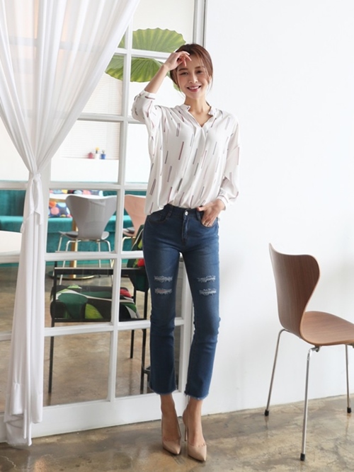 Sơ mi công sở không nhất thiết phải kín như bưng