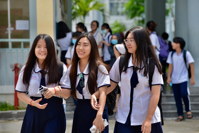 Đề giáo dục công dân hỏi về vi phạm trong bầu cử hội đồng nhân dân