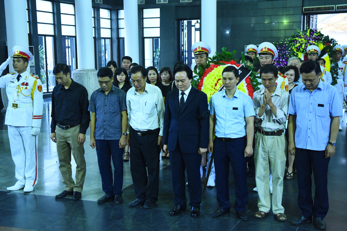 Hàng nghìn người tiễn đưa GS Phan Huy Lê