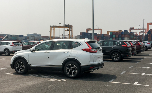 Xe lắp ráp và nhập khẩu - cuộc đua không cân sức tại Việt Nam