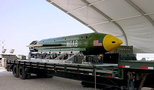 Mỹ dự định trang bị “mẹ của các loại bom” cho B-52