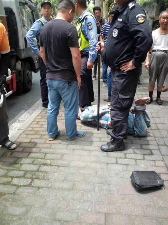 Đâm chém trả thù đời, 2 học sinh thiệt mạng