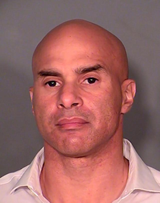 Đột nhập tiệc ma túy, tình.dục trong biệt thự xa hoa của bác sĩ phẫu thuật