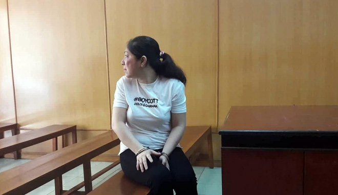 Bà trùm buôn ma túy phẫu thuật thẩm mỹ trốn truy nã suốt 12 năm như thế nào?