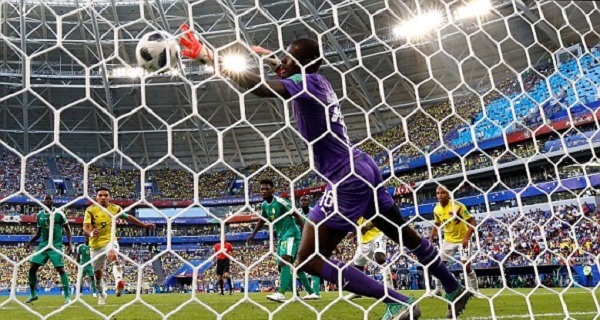 Thắng sát nút, Colombia tiễn Senegal về nước