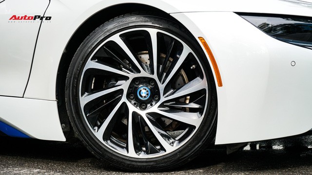 BMW i8 - Siêu xe đình đám một thời tụt giá mạnh tại Việt Nam