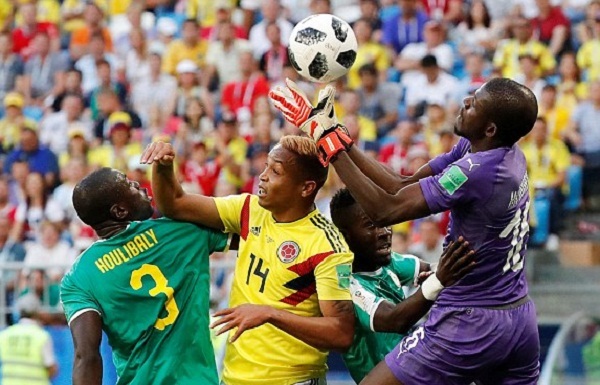 Thắng sát nút, Colombia tiễn Senegal về nước