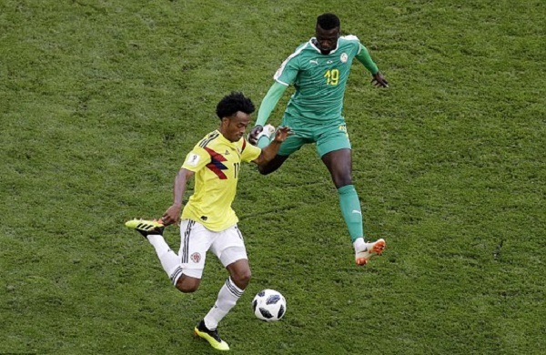 Thắng sát nút, Colombia tiễn Senegal về nước