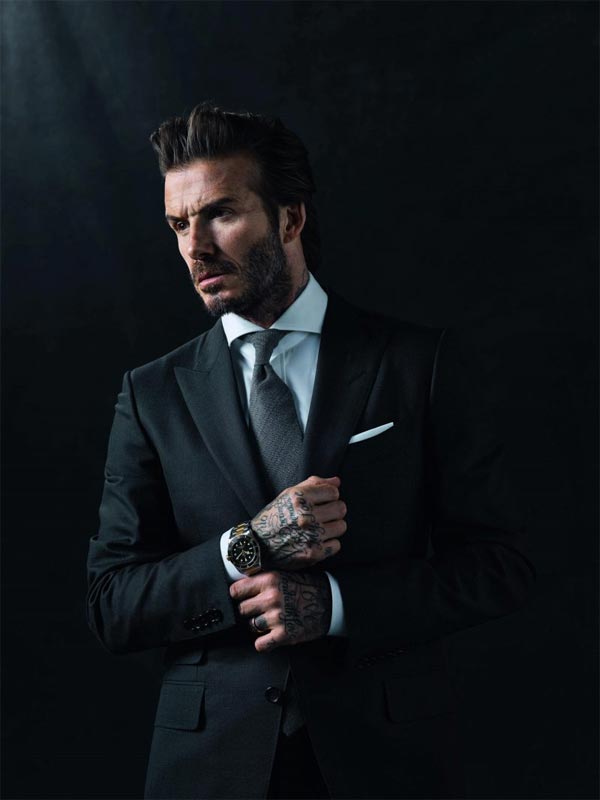 43 tuổi, David Beckham vẫn gây sốt vì mặc suit quá đẹp