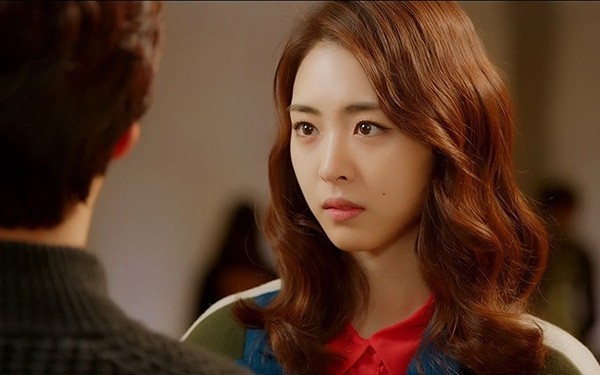 Tôi mà không đi theo chắc hàng xóm nhờ chồng tôi lên ngủ trên giường luôn rồi