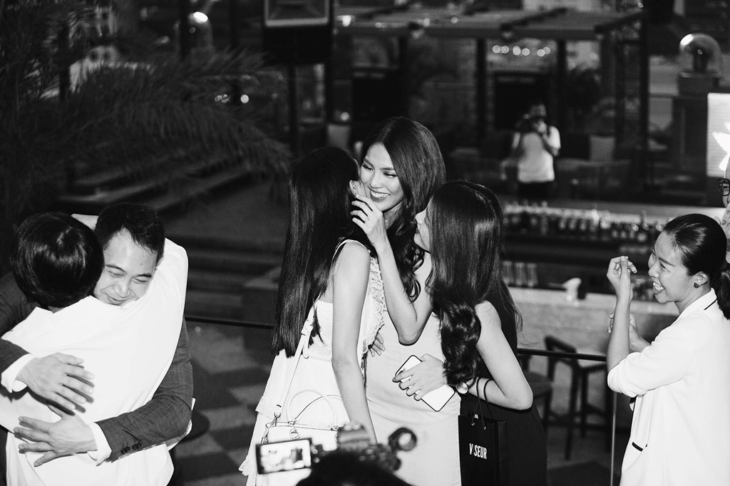 Hôn phu Lan Khuê: Đào hoa, giàu có và là cháu nội bà Tư Hường