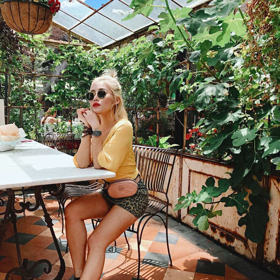 Hot girl Milan Phạm và những bức hình check-in nóng bỏng khắp thế giới