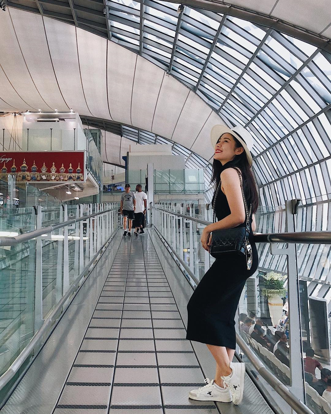 Hot girl Milan Phạm và những bức hình check-in nóng bỏng khắp thế giới Hot girl Milan Phạm và những bức hình check-in nóng bỏng khắp thế giới