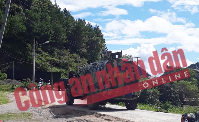 Hình ảnh từ hiện trường vụ đấu súng nghẹt thở với trùm ma túy ở Lóng Luông