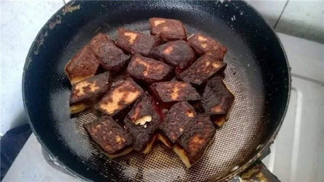 Khoe món ăn giàu protein bạn gái làm, chàng trai khiến cư dân mạng cười rớt hàm khi vừa nhìn thấy ảnh