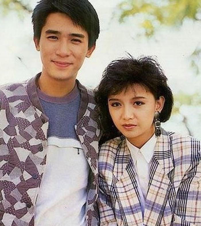 Sao Cbiz và những cặp vợ chồng đối với nhau như người dưng nước lã