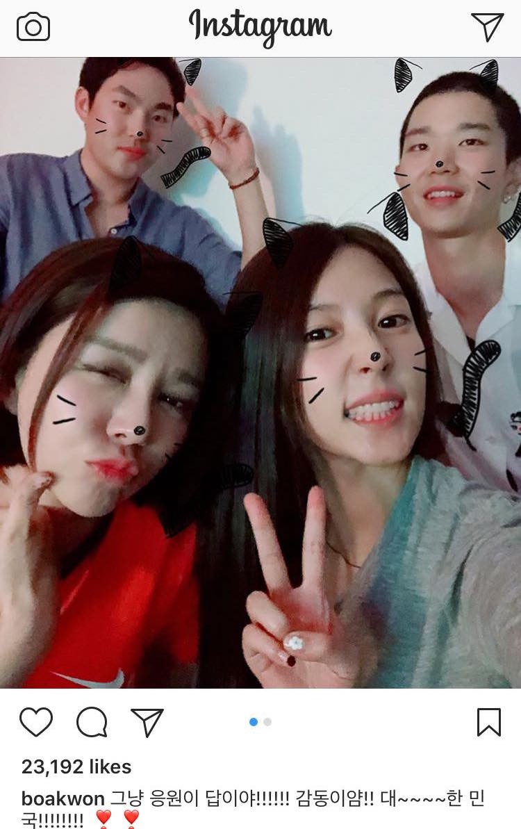 Park Shin Hye, Jung Hae In, Yoona cùng loạt sao Hàn đình đám phát khóc trước chiến thắng kỳ tích của Hàn Quốc