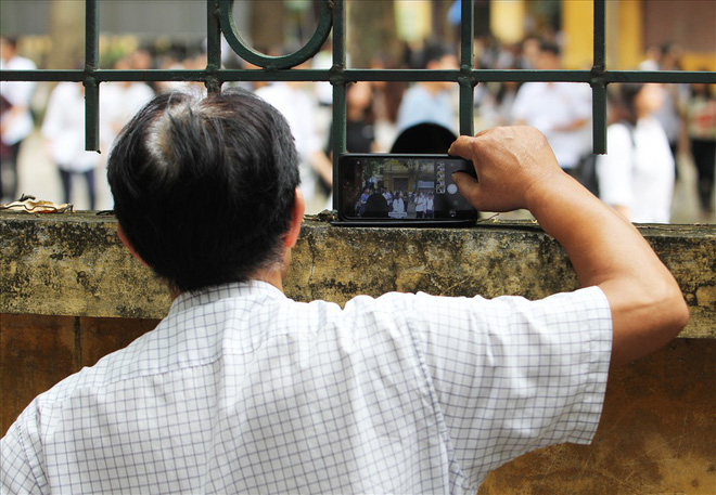 Chùm ảnh: Những khoảnh khắc ấn tượng nhất trong kỳ thi THPT Quốc gia 2018