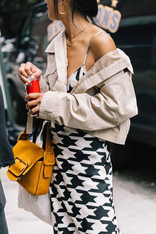 10 trang phục giúp bạn trẻ ra 5 tuổi