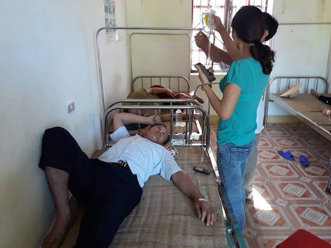 Cháy lớn 3 ngày ở bãi rác, hàng chục người ngộ độc khói