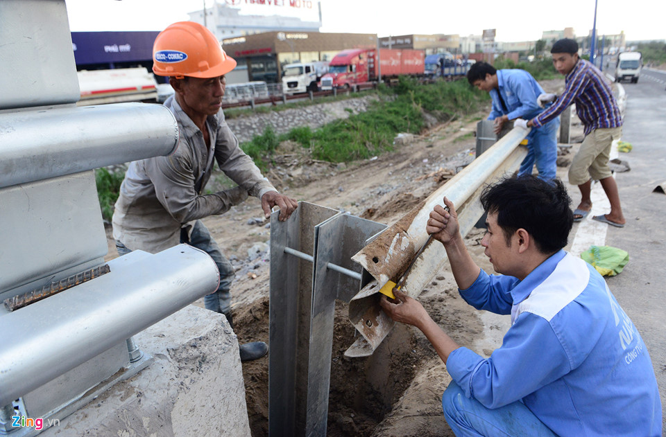 Cầu vượt nút giao Mỹ Thủy ở Sài Gòn trước giờ thông xe