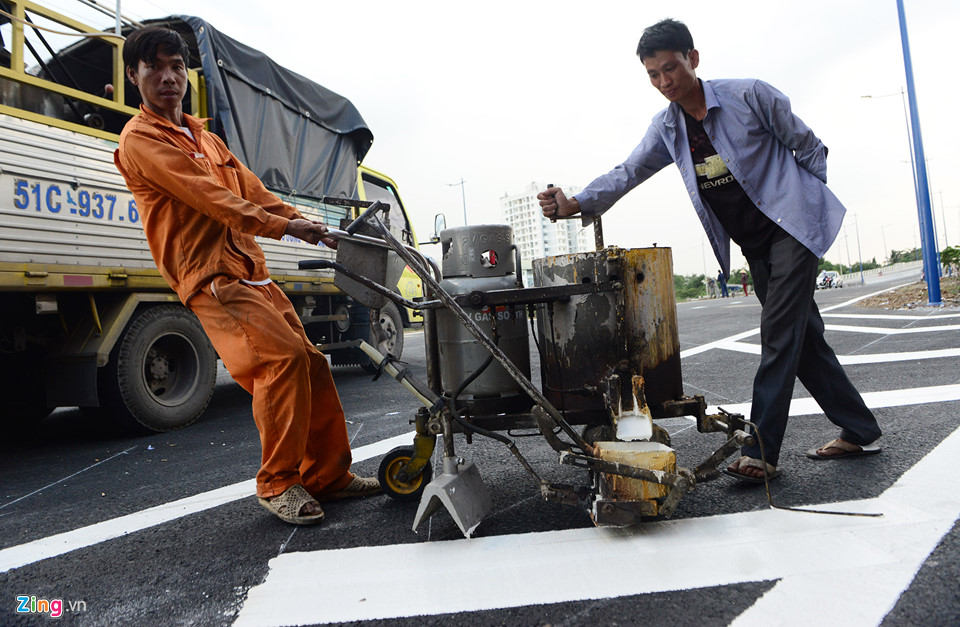 Cầu vượt nút giao Mỹ Thủy ở Sài Gòn trước giờ thông xe