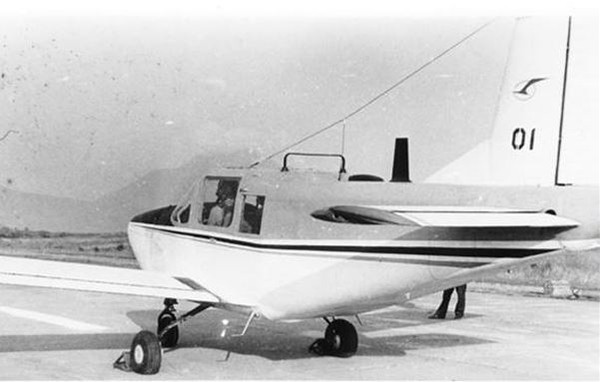 Chiếc máy bay trinh sát liên lạc do Việt Nam chế tạo