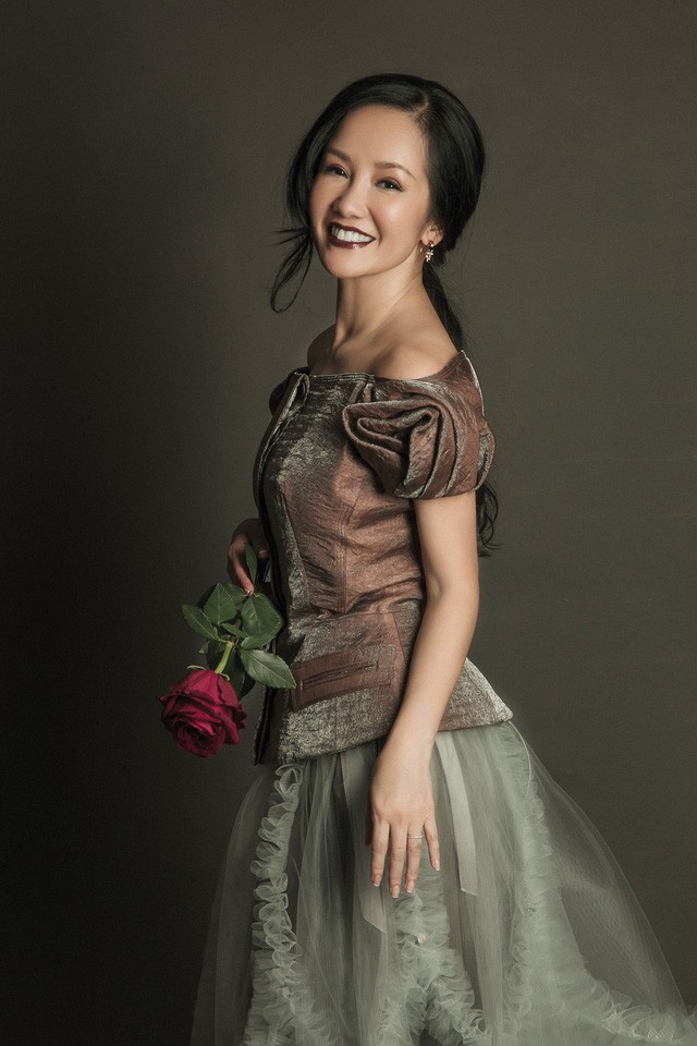 Bộ tứ Diva nhạc Việt: Kẻ lận đận đôi ba lần lỡ dở, người hạnh phúc với tổ ấm xứ cờ hoa Bộ tứ Diva nhạc Việt: Kẻ lận đận đôi ba lần lỡ dở, người hạnh phúc với tổ ấm xứ cờ hoa